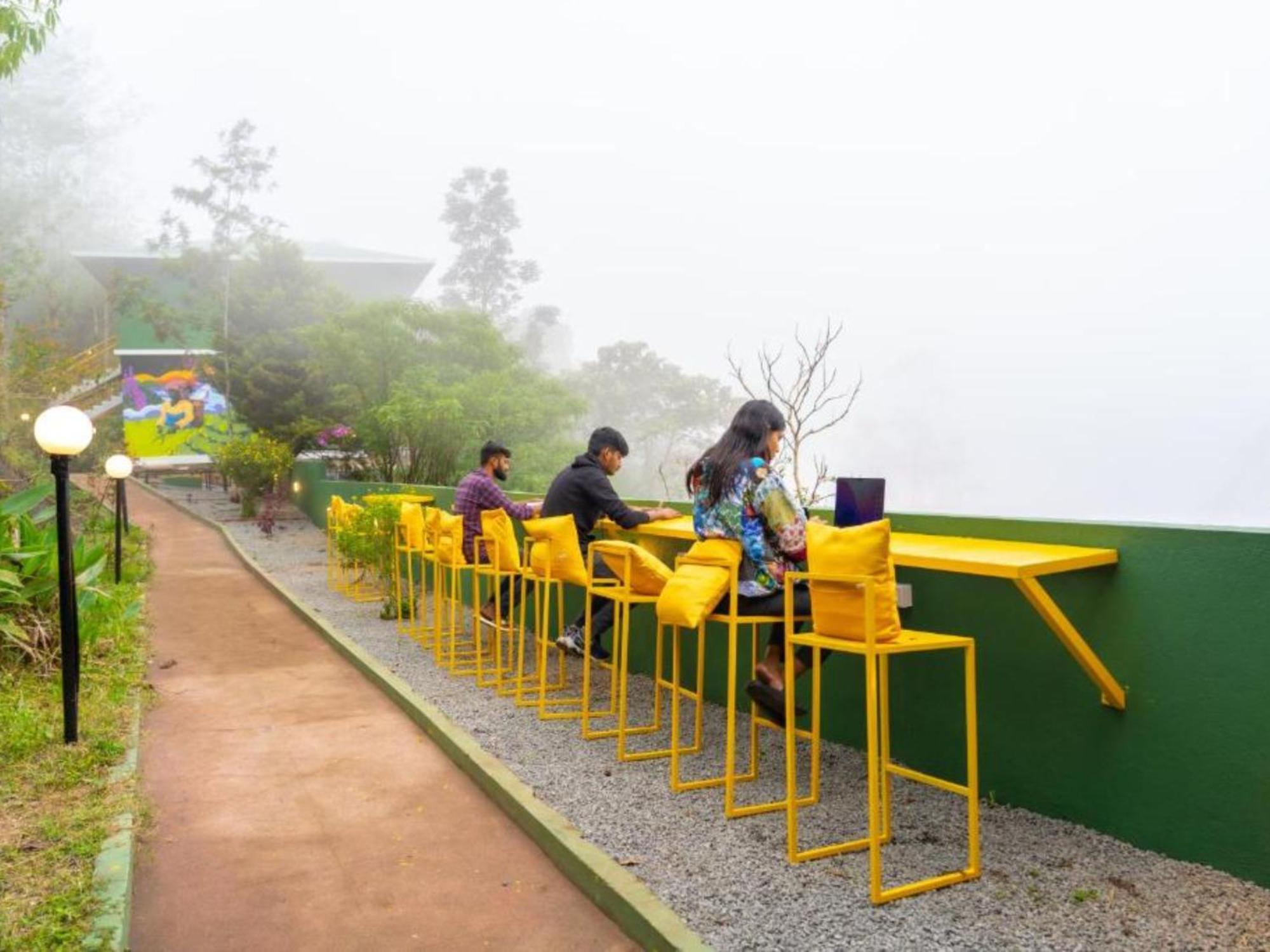 The Hosteller Munnar Bagian luar foto